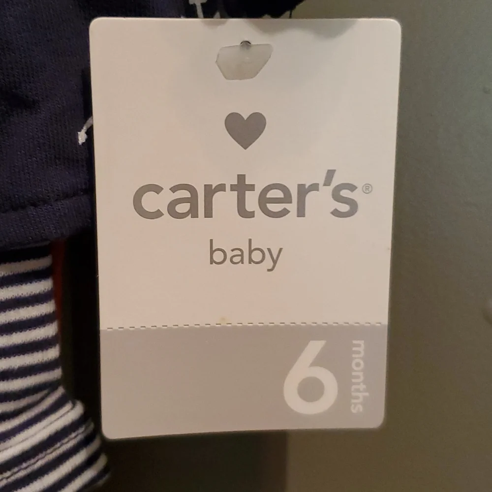 NEW Carter 3 piece set. Super cute NEW WITH TAGS